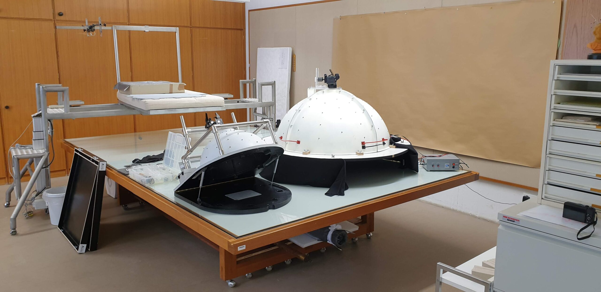 Two RTI-Domes on a table